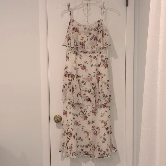 NWT WAYF Imola Tiered Floral Midi Dress - Picture 6 of 9